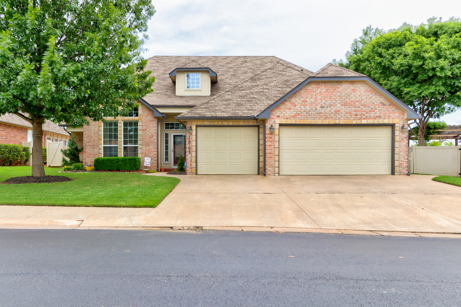 16701 Village Garden Drive Edmond, Oklahoma 73012 Nested Tours